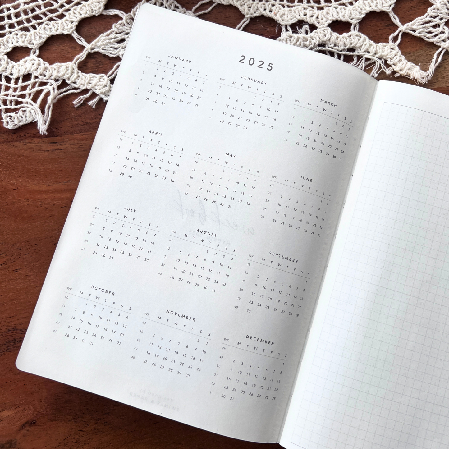 PREORDER • Weekbook Hybrid 2026 • B6 Size • Softcover Book Bound • Tomoe River Paper