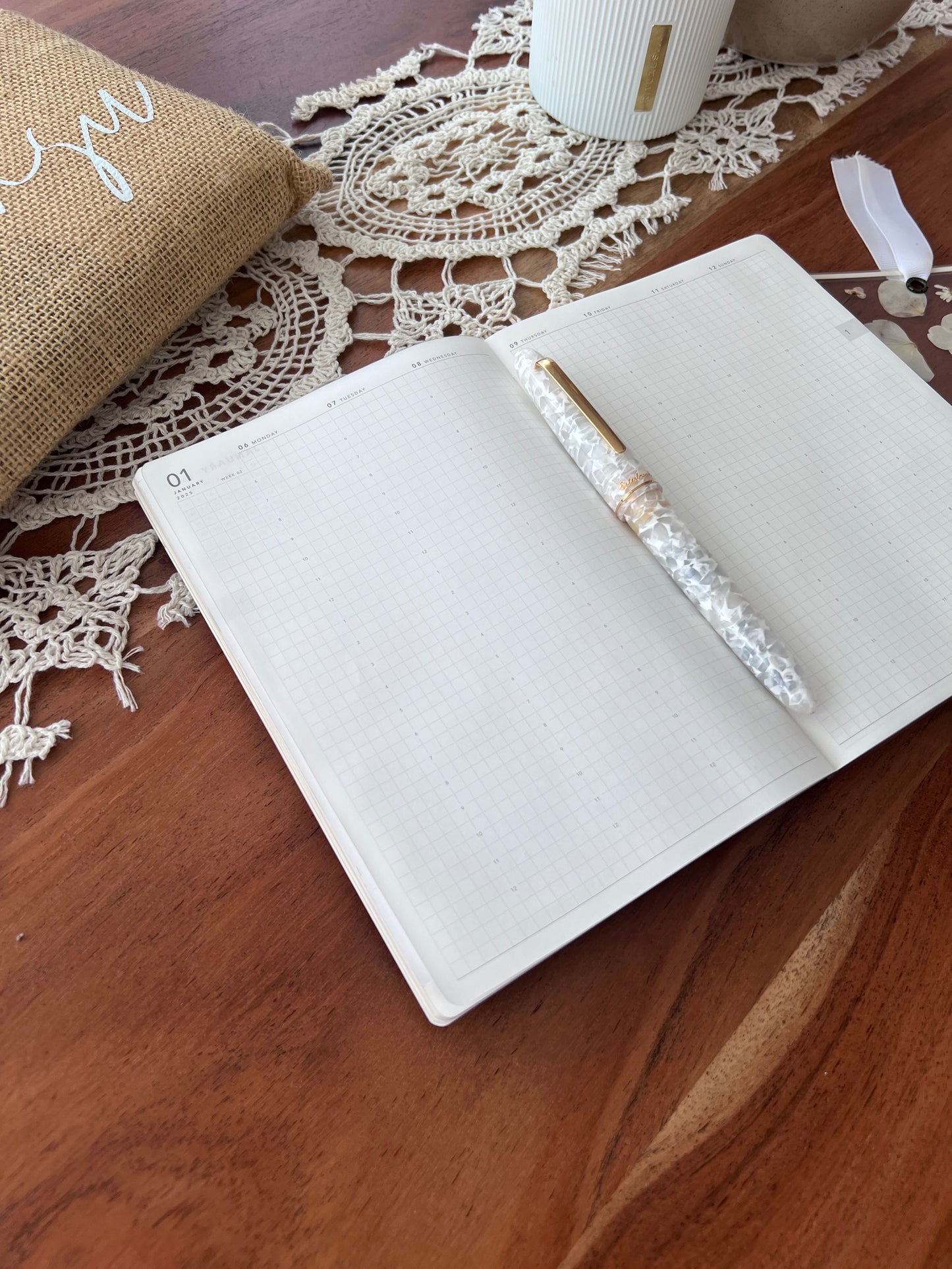 PREORDER • Weekbook Hybrid 2026 • B6 Size • Softcover Book Bound • Tomoe River Paper