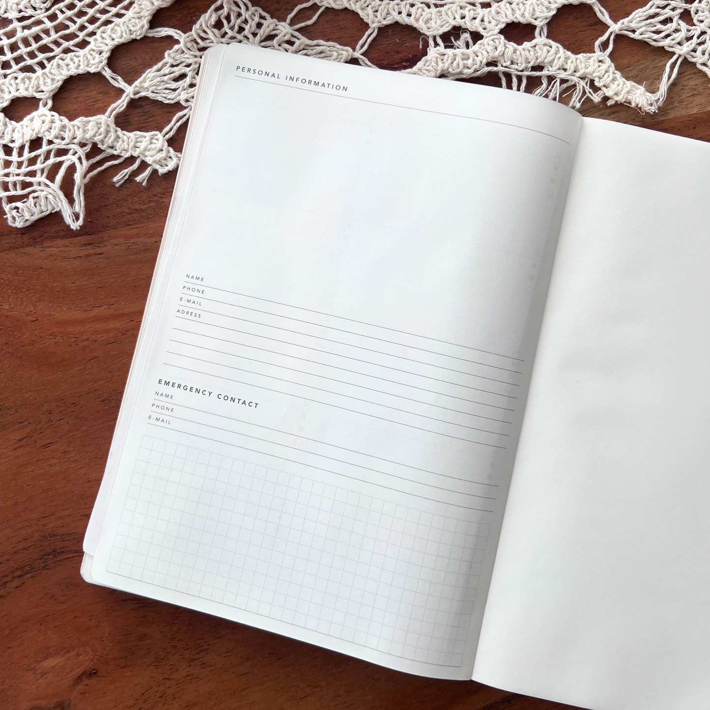 PREORDER • Weekbook Hybrid 2026 • B6 Size • Softcover Book Bound • Tomoe River Paper