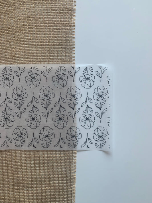 FV152 A4-Blatt aus foliertem Pergament/Acetat mit feinen Blumen