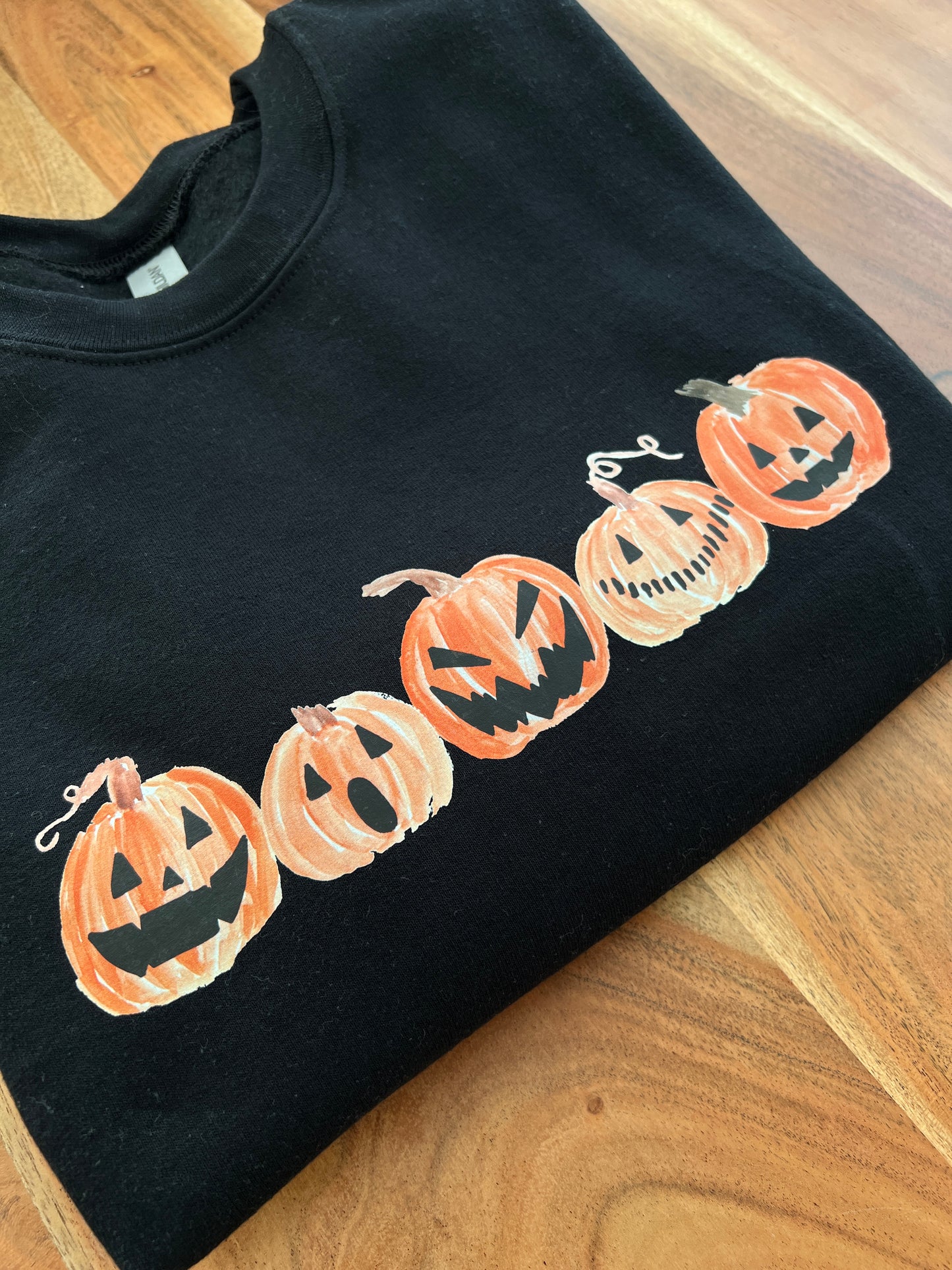 Halloween-Sweatshirt/Hoodie „Pumpkin Jack-O-Lantern Lineup“ • Lifestyle-Kollektion